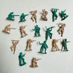 Green Tan Plastic Mini Soldiers 18 Pieces Kids Toy Mini Figures